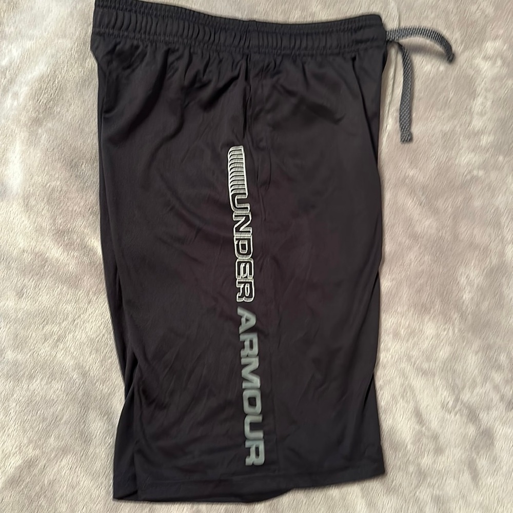 Under armor youth, large athletic shorts